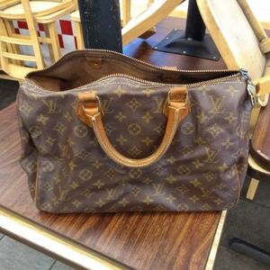 Louis Vuitton Speedy 35